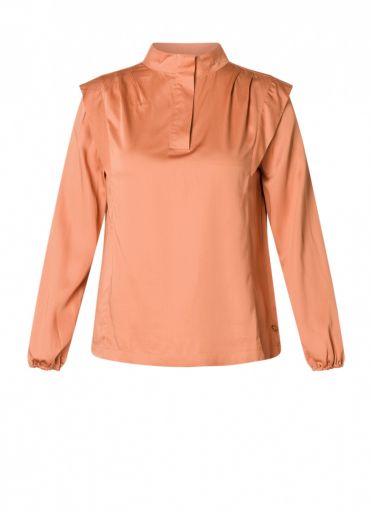 Yesta lichtglanzende koperkleurige blouse