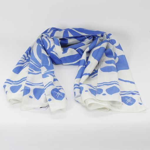 Xandres shawl wit blauw gebloemd katoen zijde