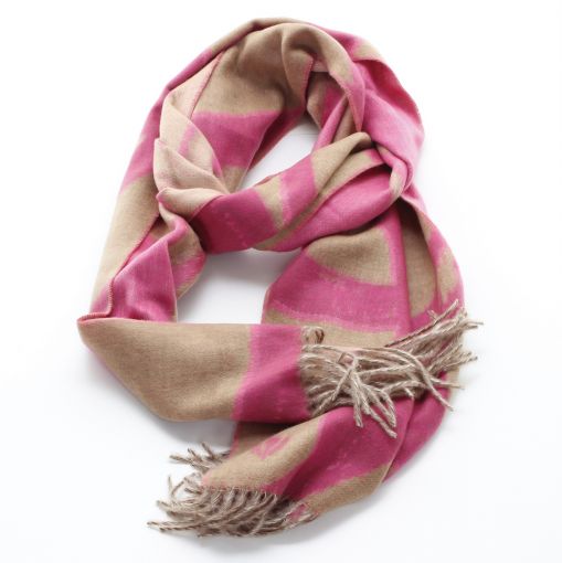 Fraas shawl met franje roze beige