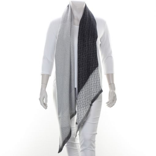 Grote grijs ecru zachte shawl met punt
