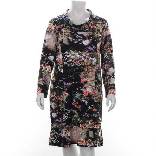 Orientique zwarte tricot jurk met bloemenprint