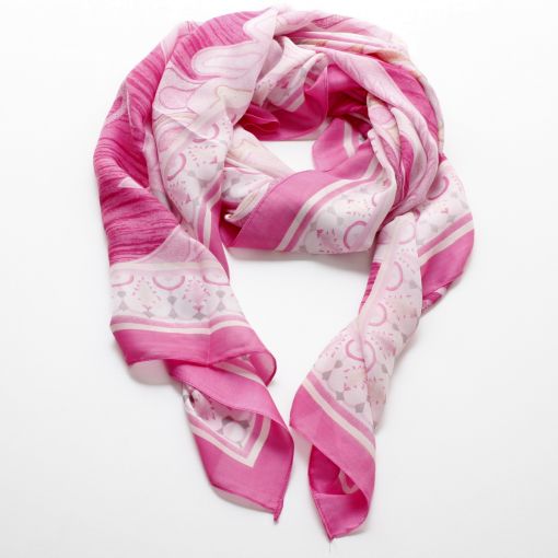 roze shawl met klassieke print