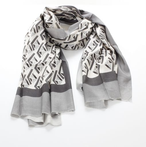 Zijden shawl met grafische zwart grijze print