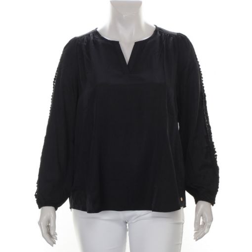 Zoey zwarte blouse met kanten mouwen